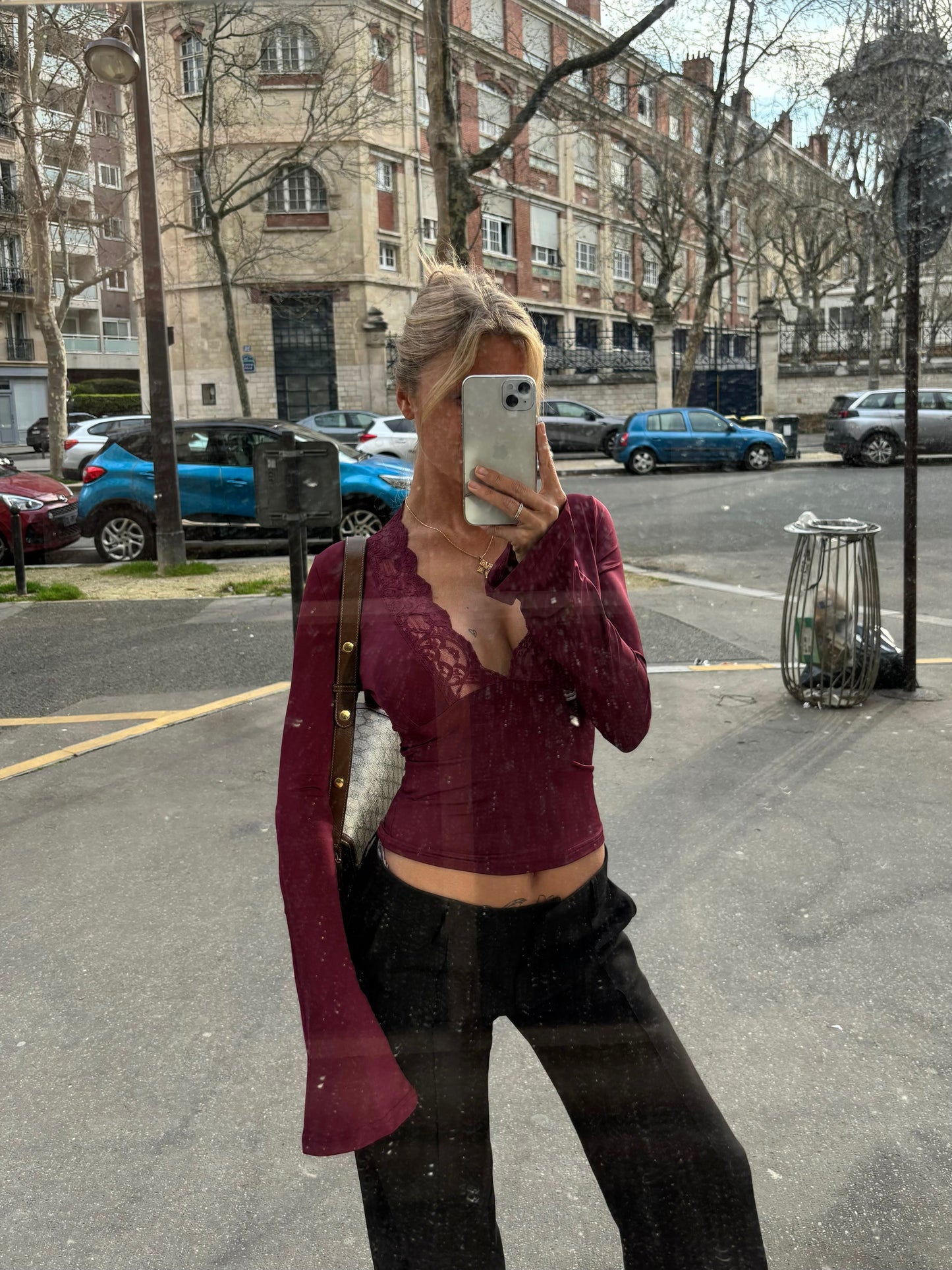 Lara | Damen Frühlings Langarmtop mit Spitzenbesatz